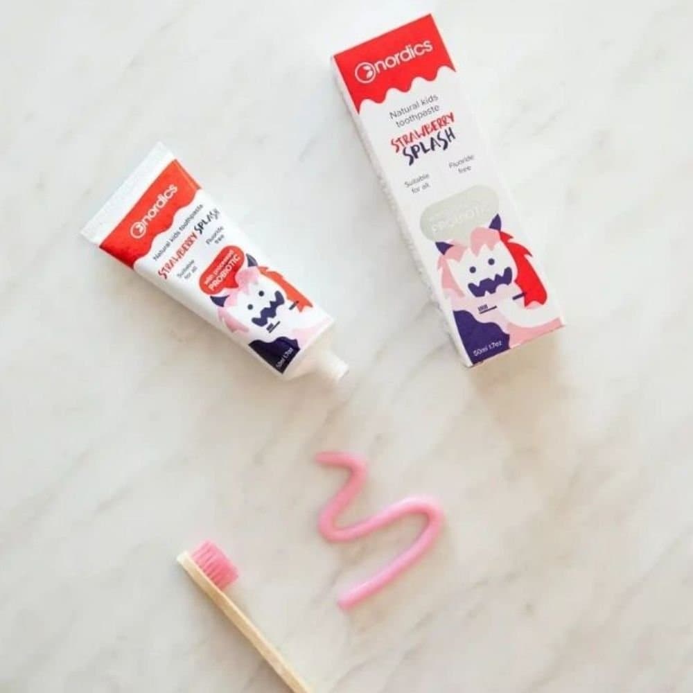 Zubná pasta detská prírodná jahodová NORDICS 50ml 1